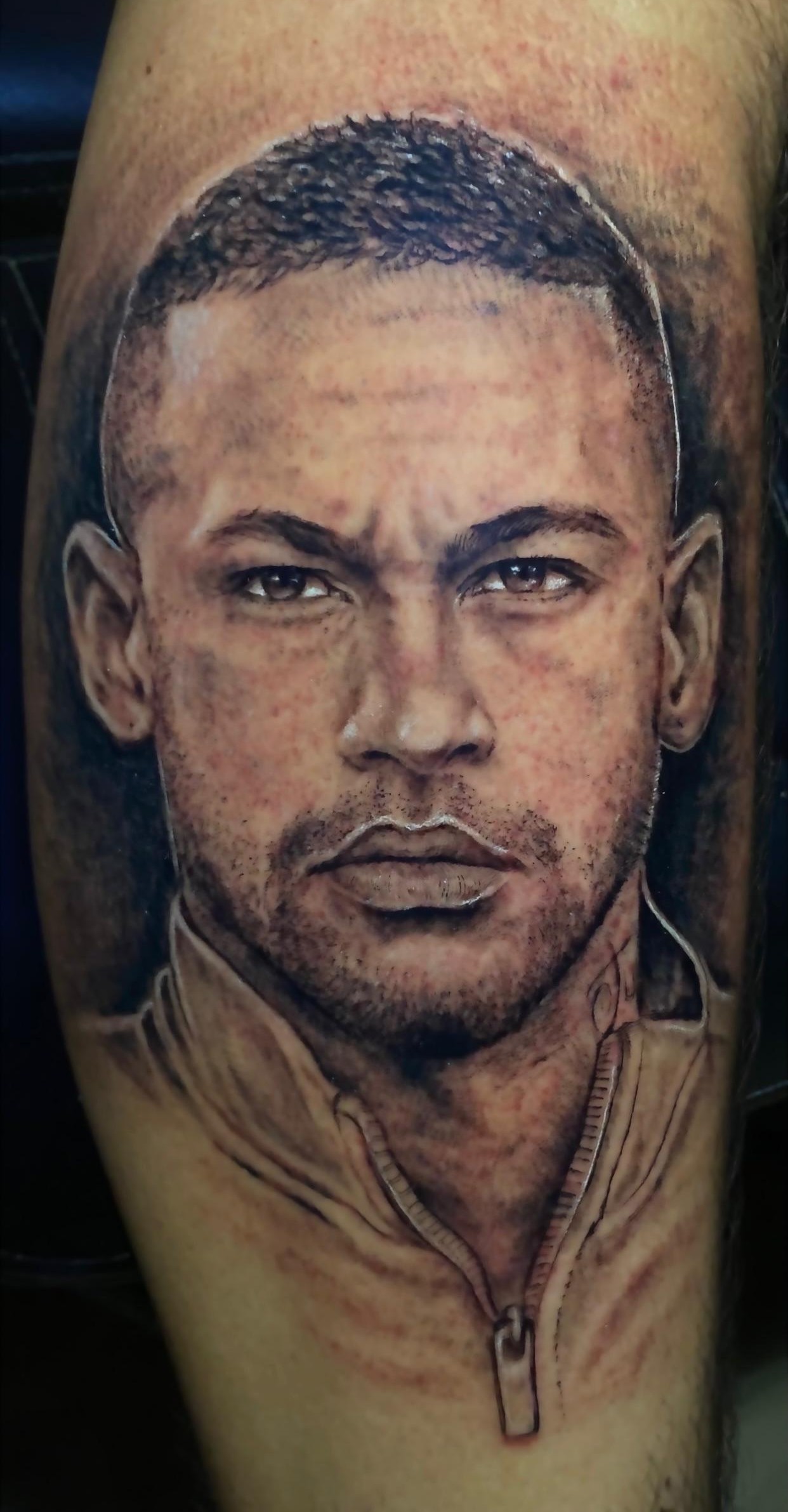 Tatuagem realista do Neymar